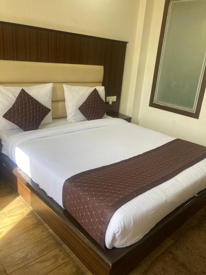 Hotel Castle View Roorkee Esterno foto