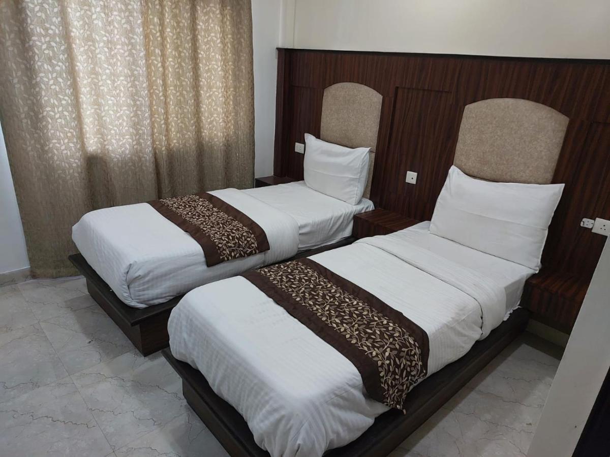 Hotel Castle View Roorkee Esterno foto