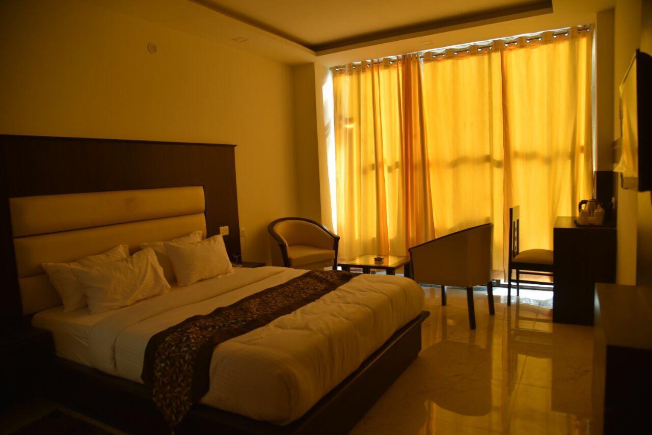 Hotel Castle View Roorkee Esterno foto