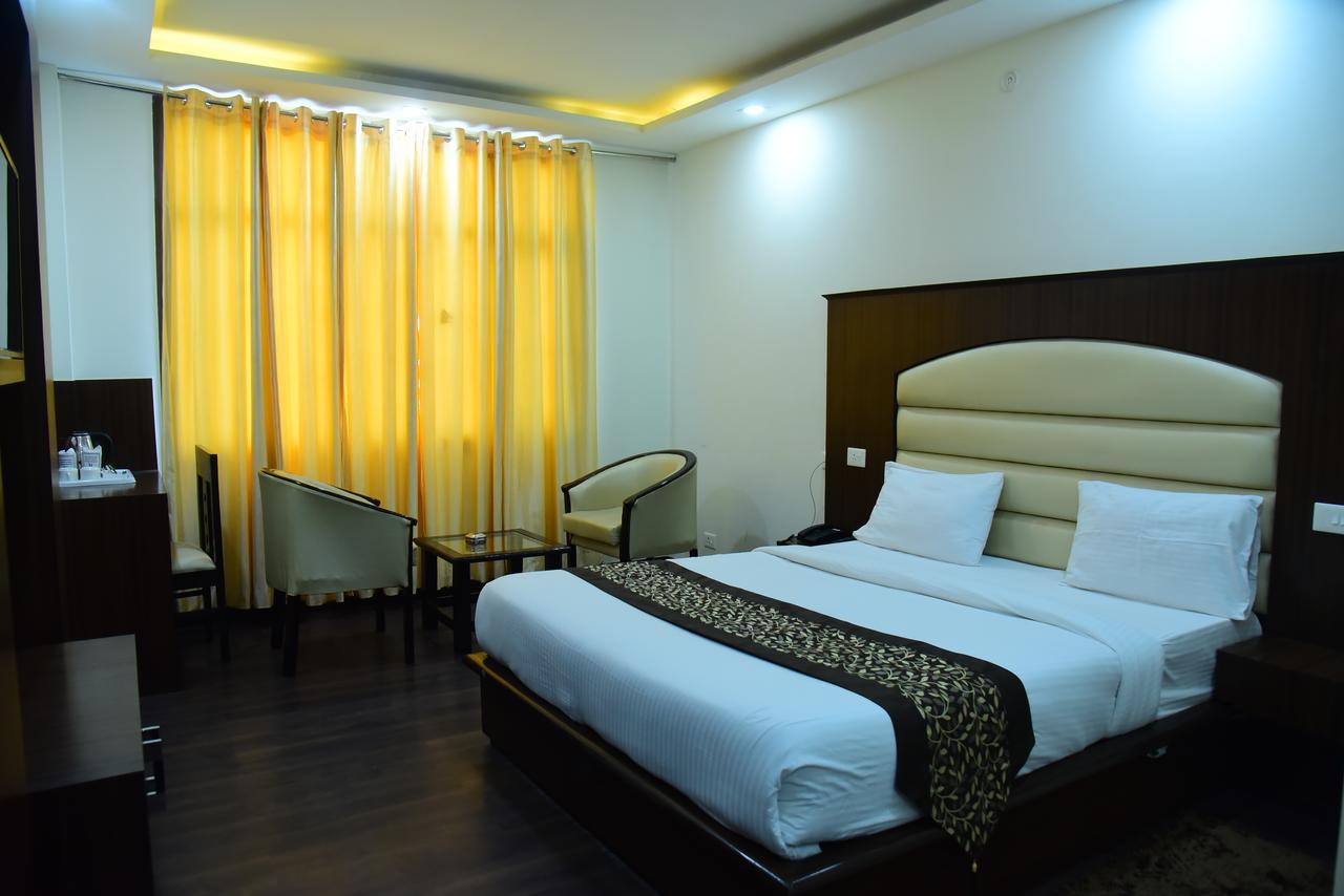 Hotel Castle View Roorkee Esterno foto