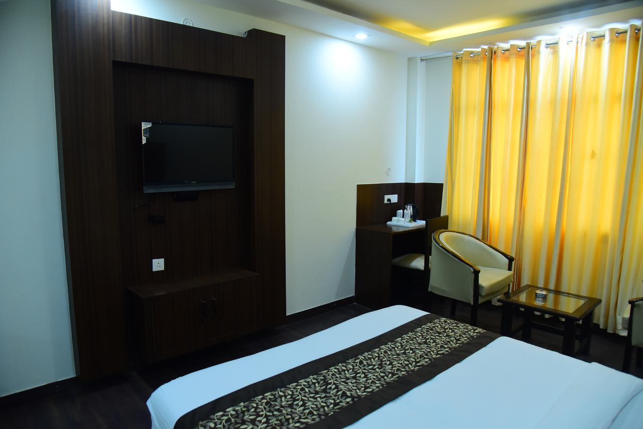 Hotel Castle View Roorkee Esterno foto
