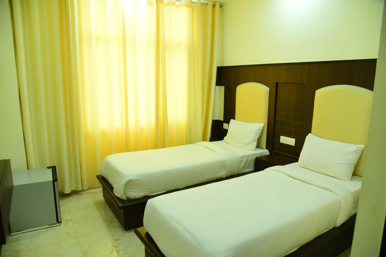 Hotel Castle View Roorkee Esterno foto