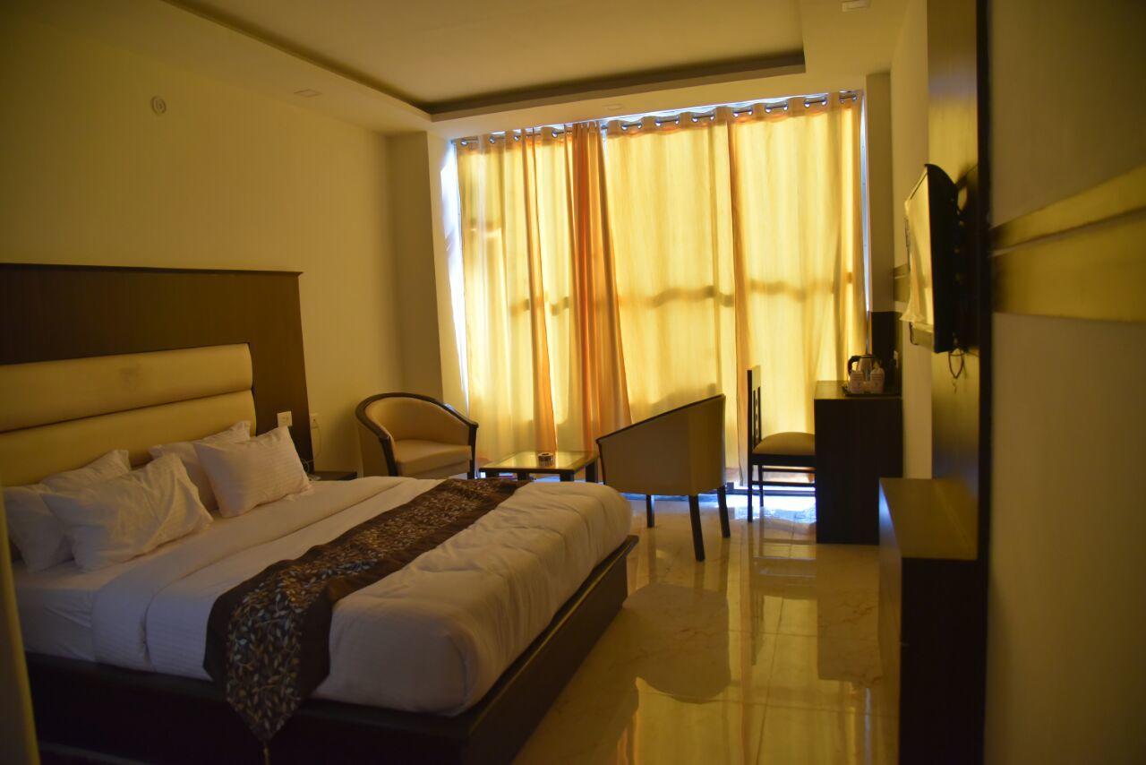 Hotel Castle View Roorkee Esterno foto